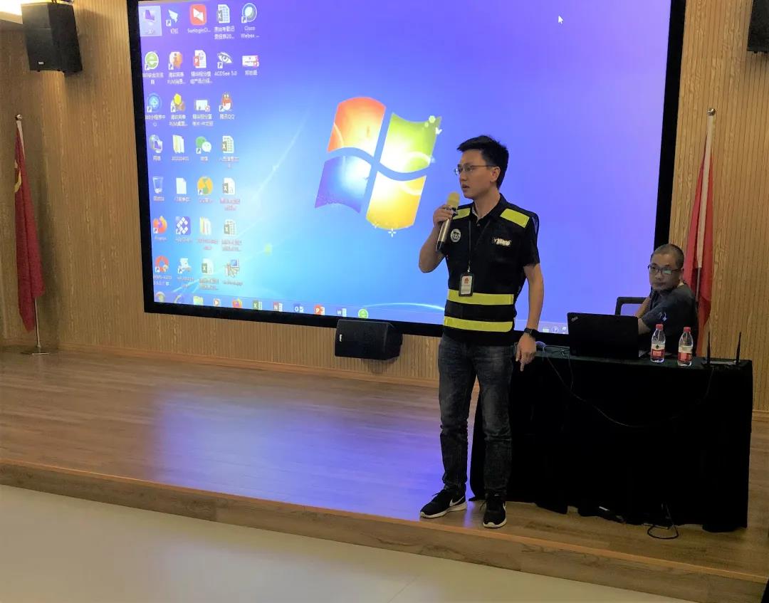 公司開展消防培訓演練活動(圖2) 公司開展消防培訓演練活動(圖2)