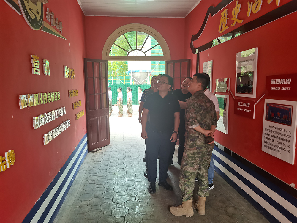 八一(yī)慰問情意濃 擁軍企業暖軍心(圖4) 八一(yī)慰問情意濃 擁軍企業暖軍心(圖4)