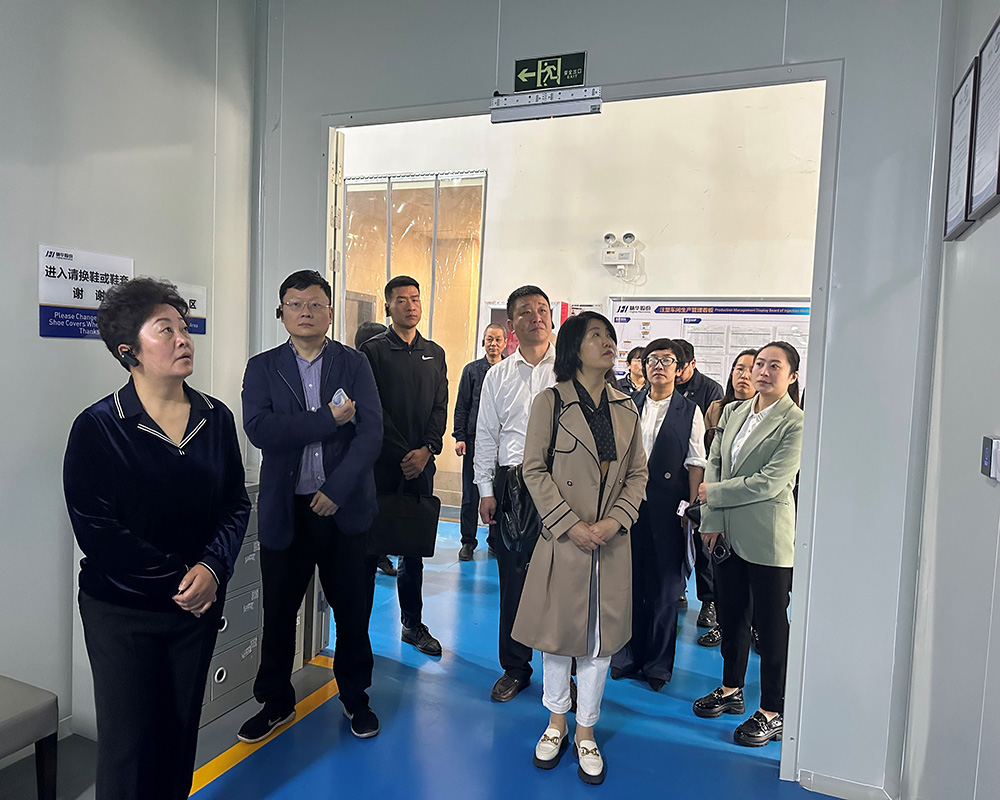 四川涼山州工會領導一(yī)行莅臨我司參觀調研産改工作(圖2) 四川涼山州工會領導一(yī)行莅臨我司參觀調研産改工作(圖2)