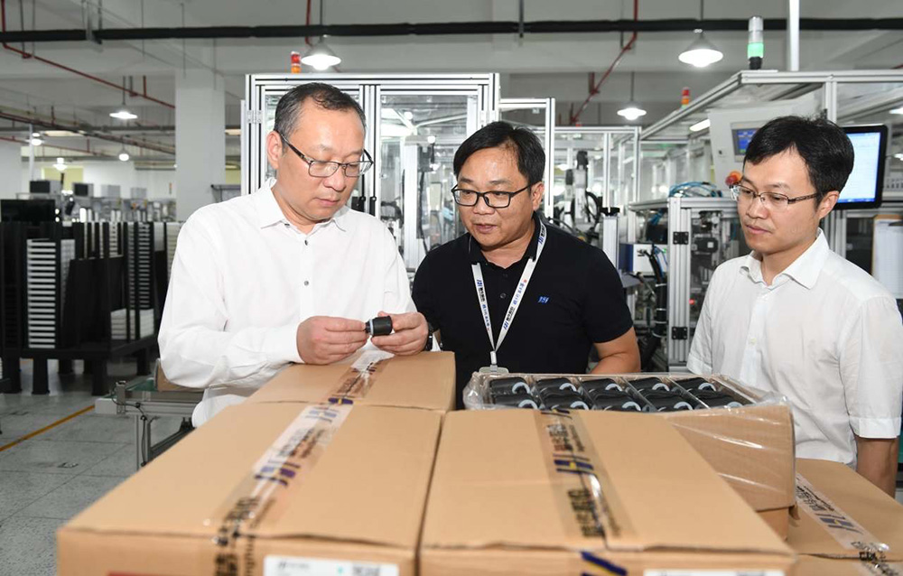 鄞州區委書記沈敏莅臨我司開展調研(圖2) 鄞州區委書記沈敏莅臨我司開展調研(圖2)